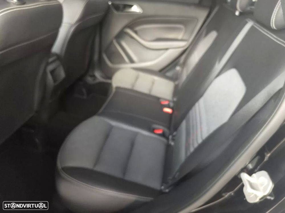 Mercedes-Benz B 180 d Urban - 13