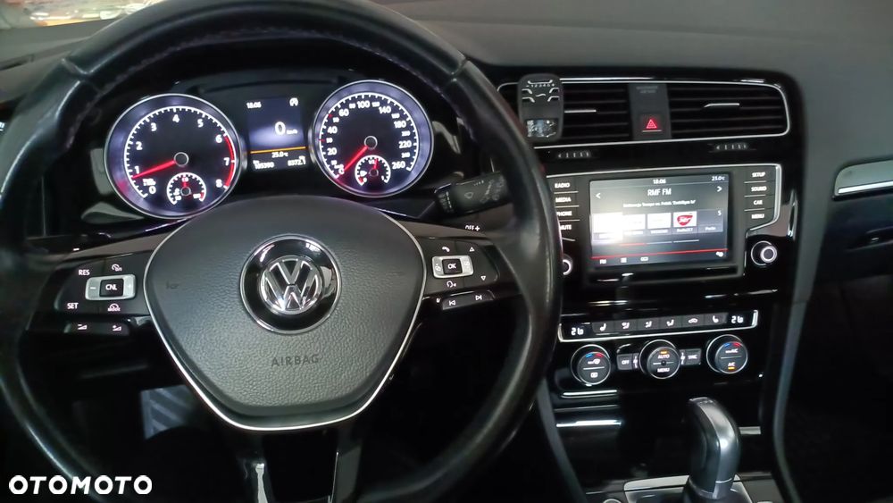 Volkswagen Golf VII 1.4 TSI BMT Highline DSG - 12