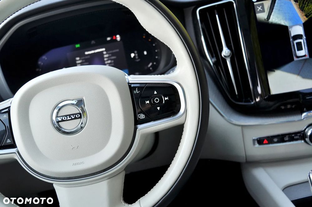 Volvo XC 60 B4 D AWD Geartronic Inscription - 22