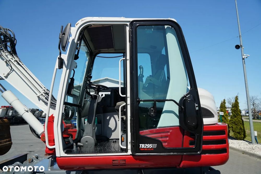 Takeuchi TB 295 W / KOPARKA KOŁOWA / 2016 ROK / - 27