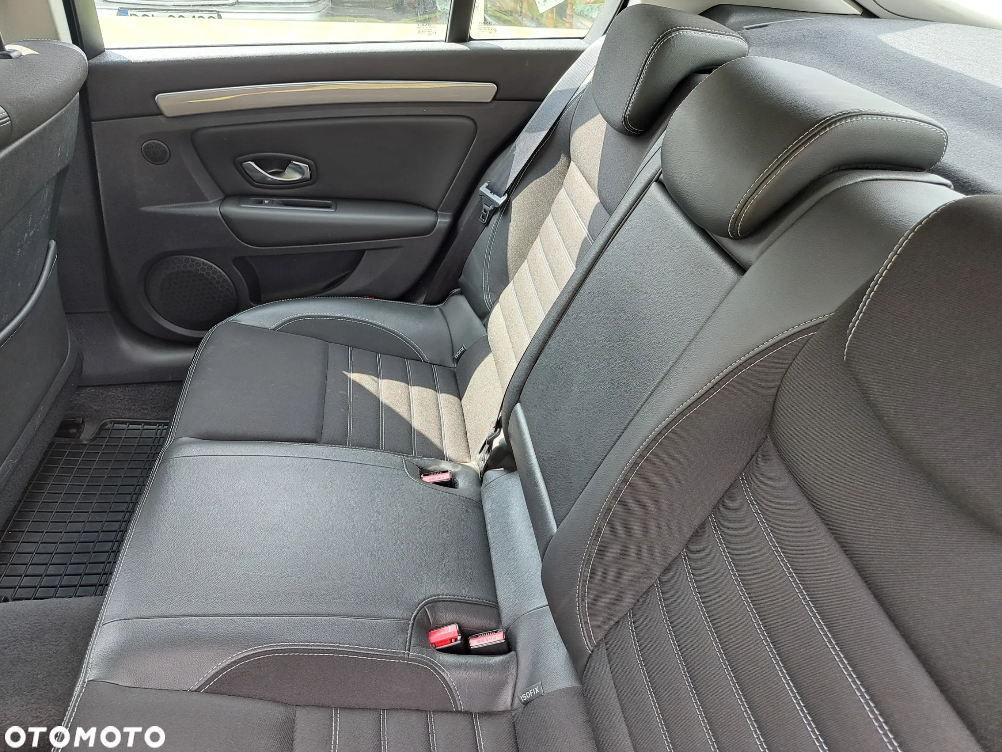 Renault Laguna dCi 110 FAP Limited - 20