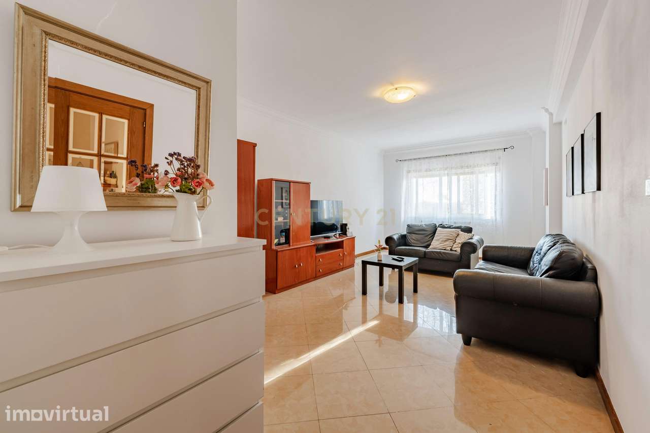Apartamento T3 em Santa Marta do Pinhal, Corroios - Grande imagem: 3/27