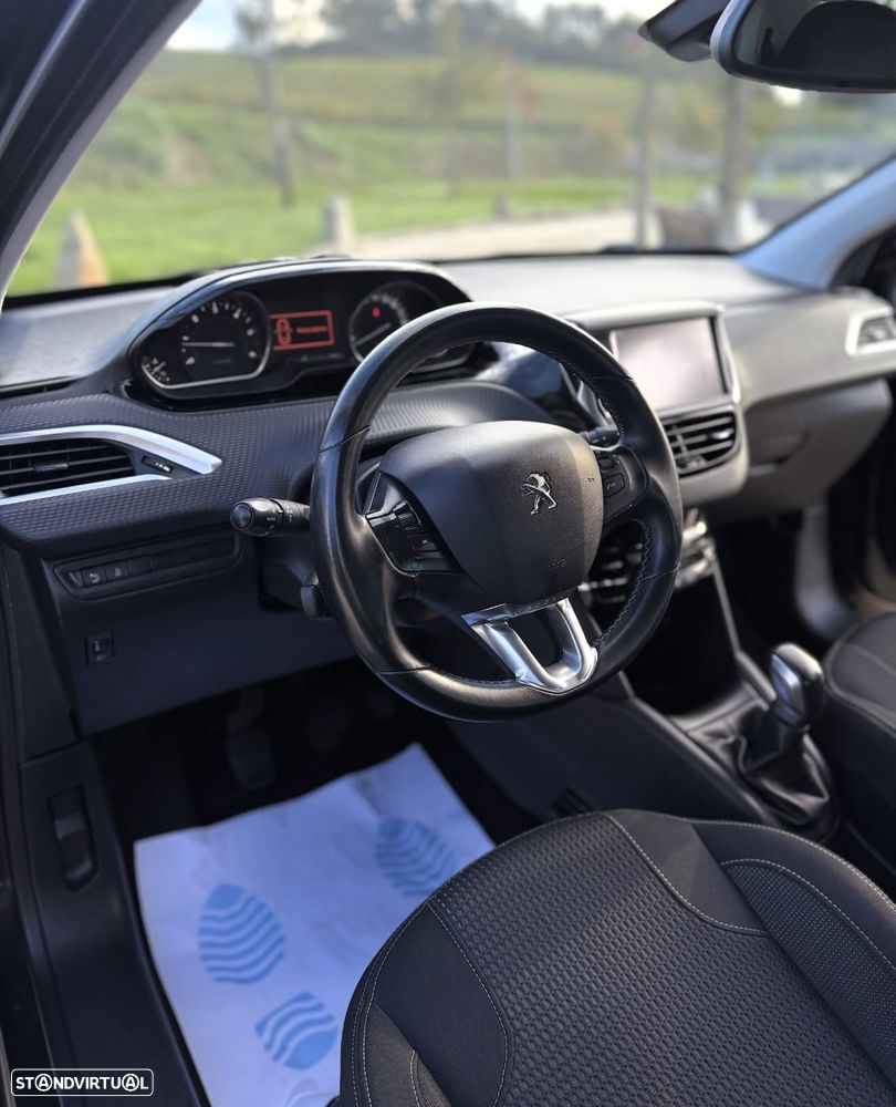 Peugeot 208 1.6 BlueHDi Allure - 8