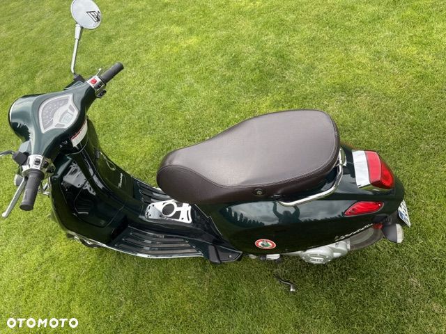 Piaggio Vespa - 12