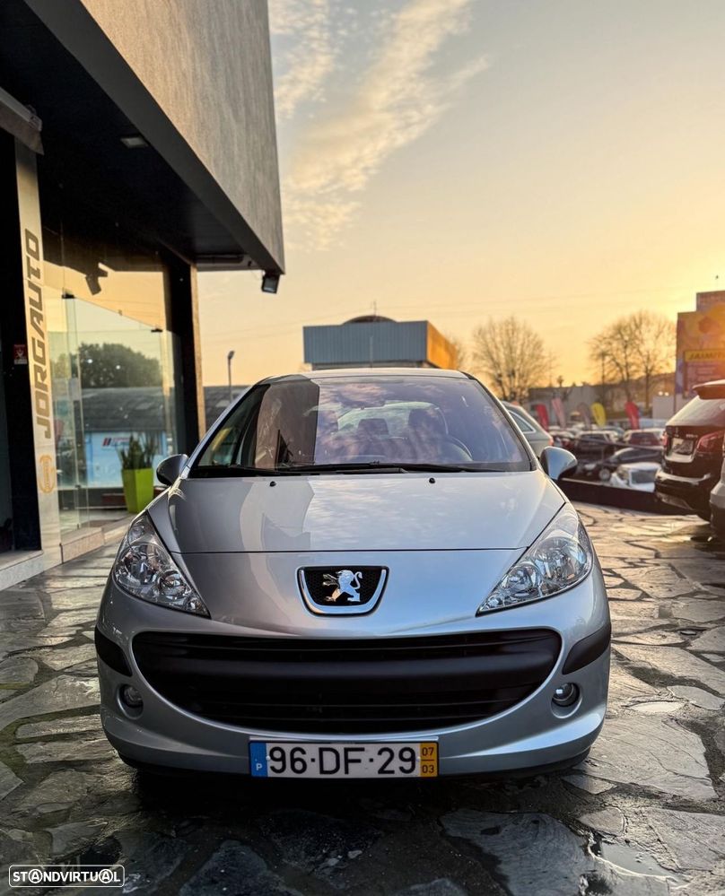Peugeot 207 1.4 HDi Premium - 2