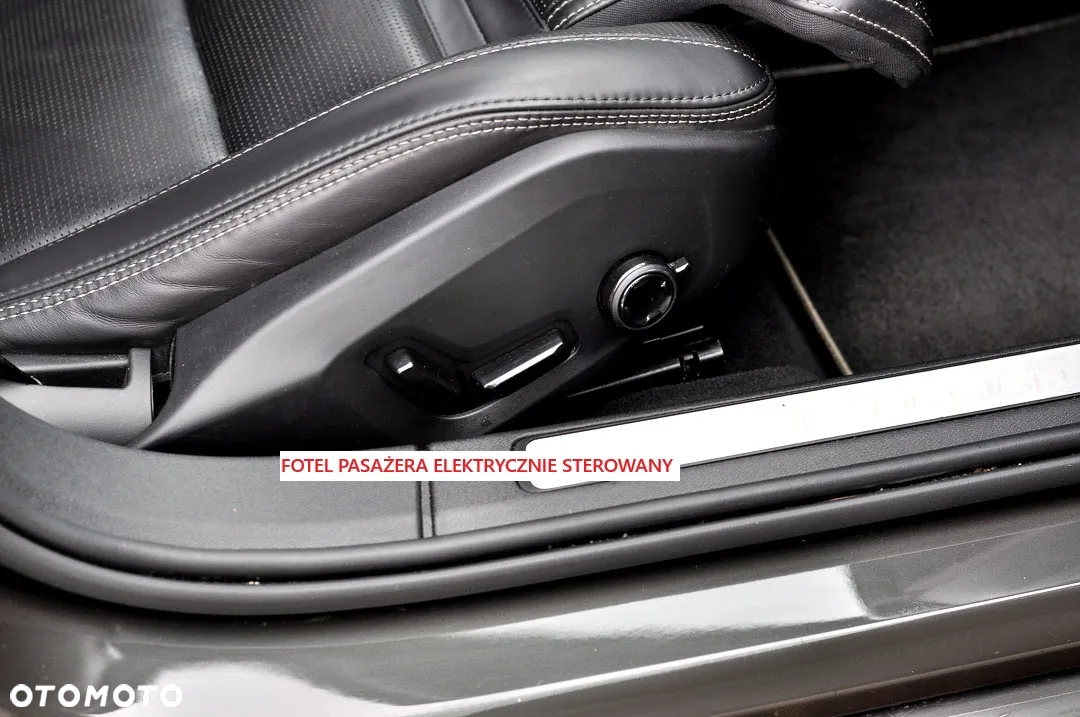 Volvo V60 D4 Geartronic R-Design - 25