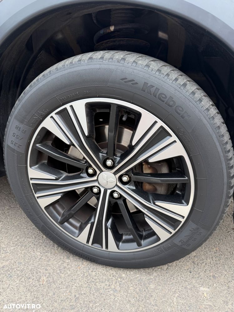 Mitsubishi Eclipse-Cross 1.5-litre 16-valve DOHC MIVEC 4X4 Invite+ Aut. - 19