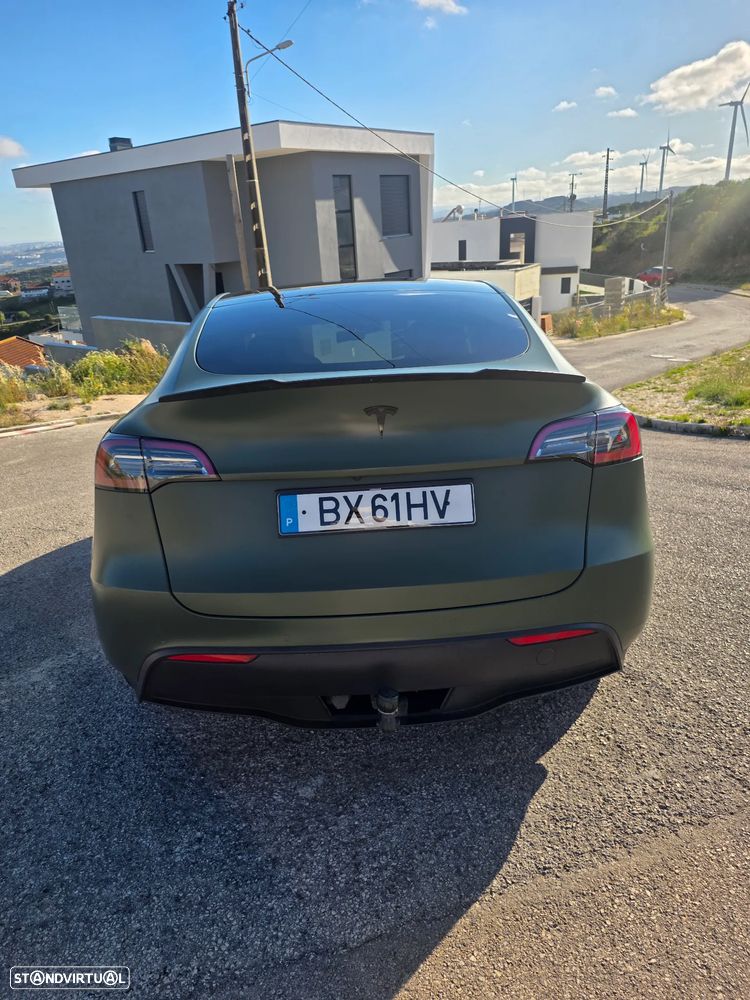 Tesla Model Y Long Range Dual Motor AWD - 3