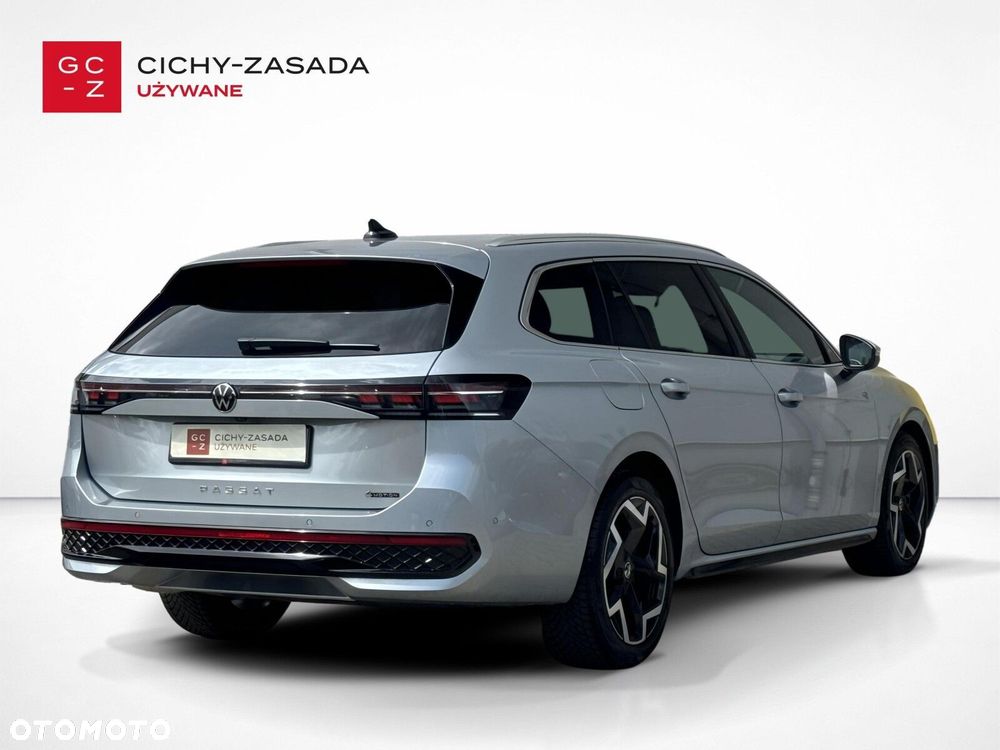 Volkswagen Passat Variant 2.0 TDI SCR 4Mot R-Line DSG - 5