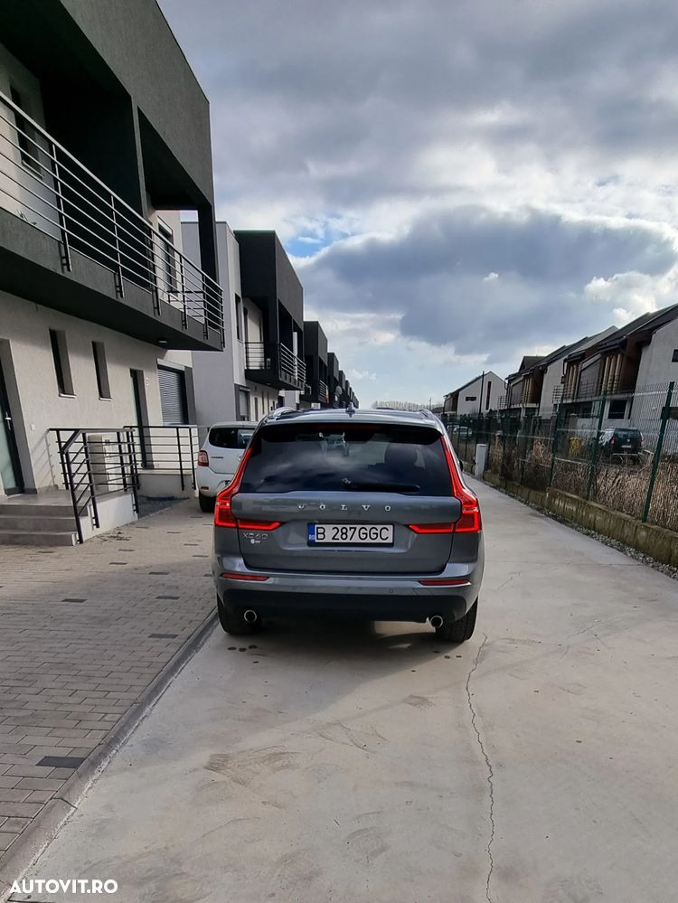 Volvo XC 60 D4 Momentum Pro - 4