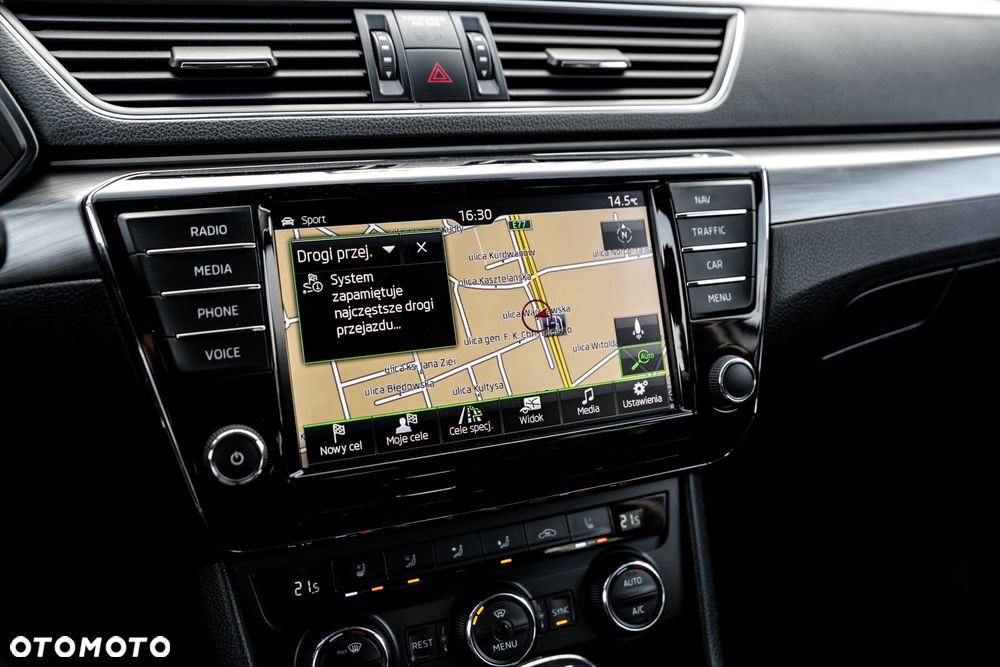 Skoda Superb 2.0 TDI 4x4 L&K DSG - 36
