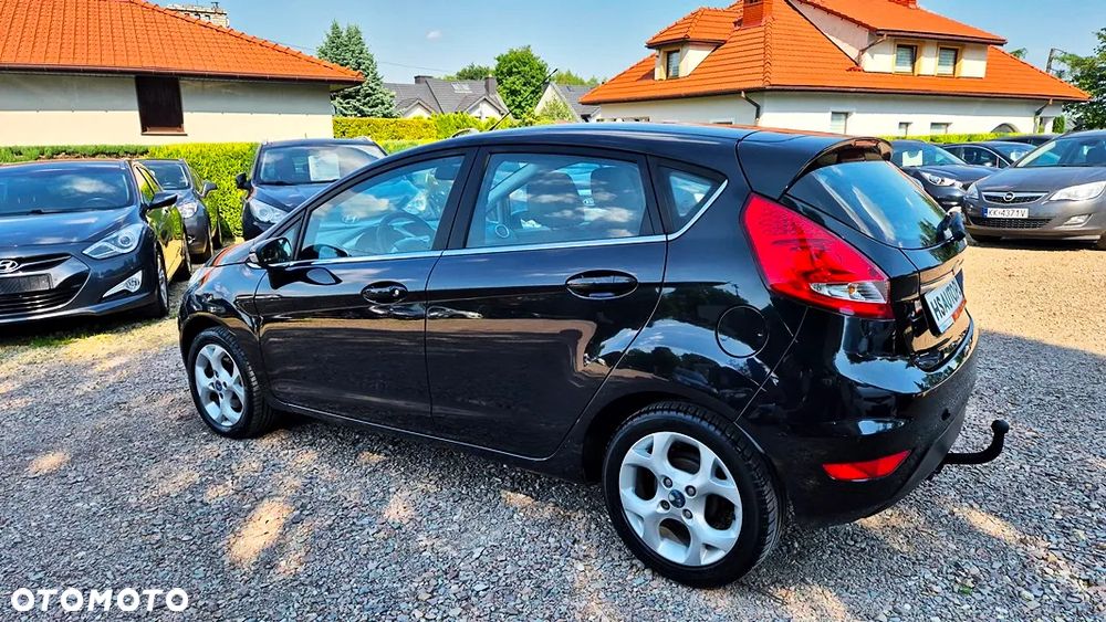 Ford Fiesta - 21