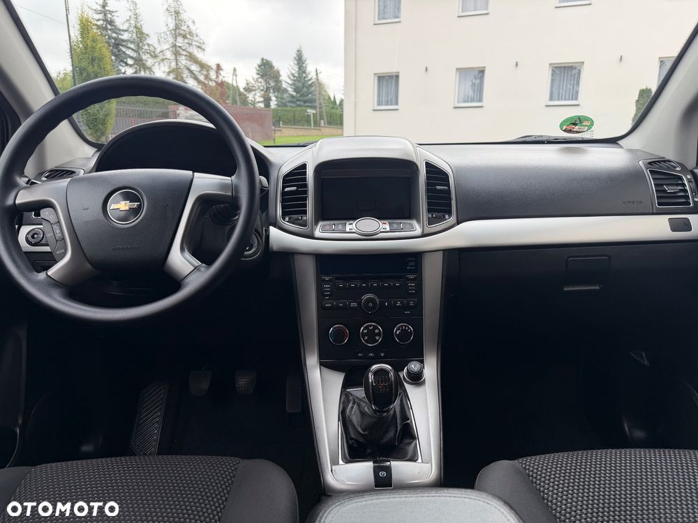 Chevrolet Captiva 2.2 2WD LS - 30