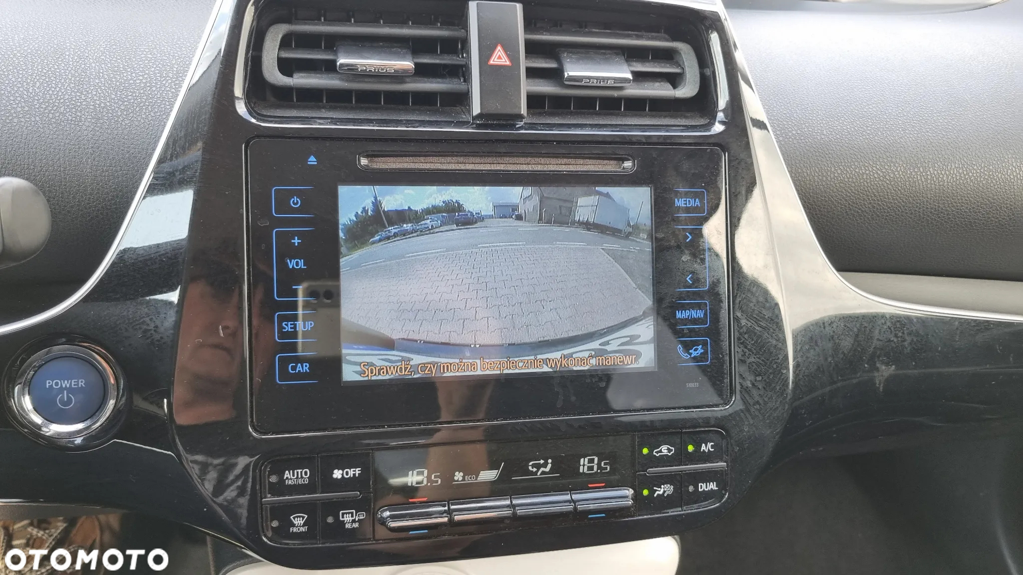 Toyota Prius 1.8 Hybrid Executive - 35