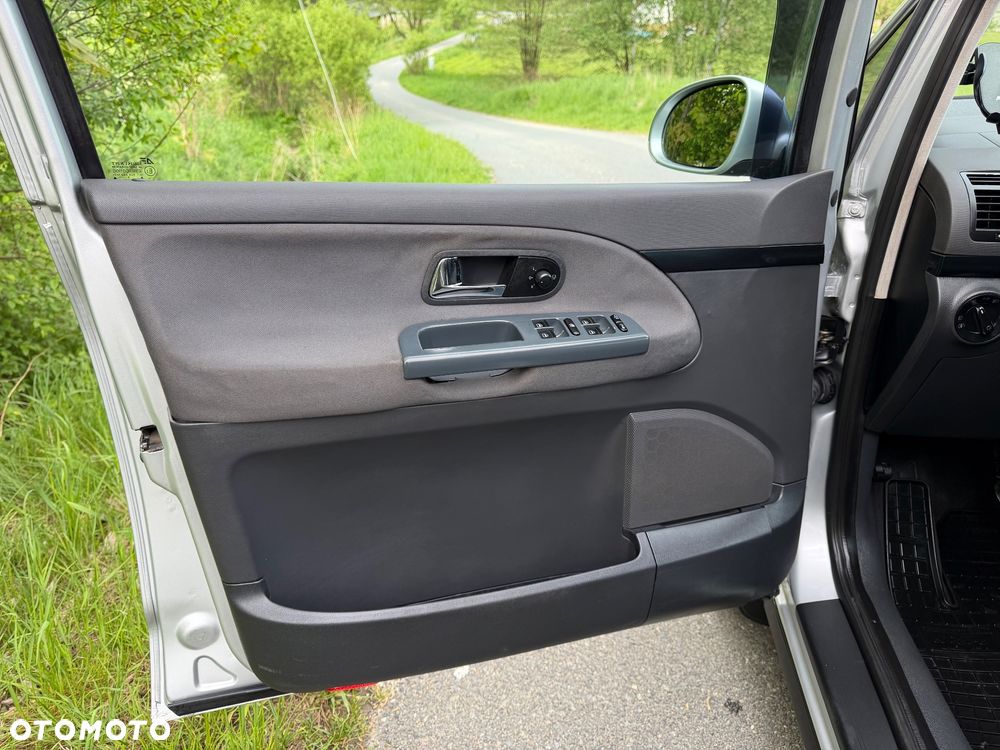Volkswagen Sharan 1.9 TDI Comfortline Family - 23
