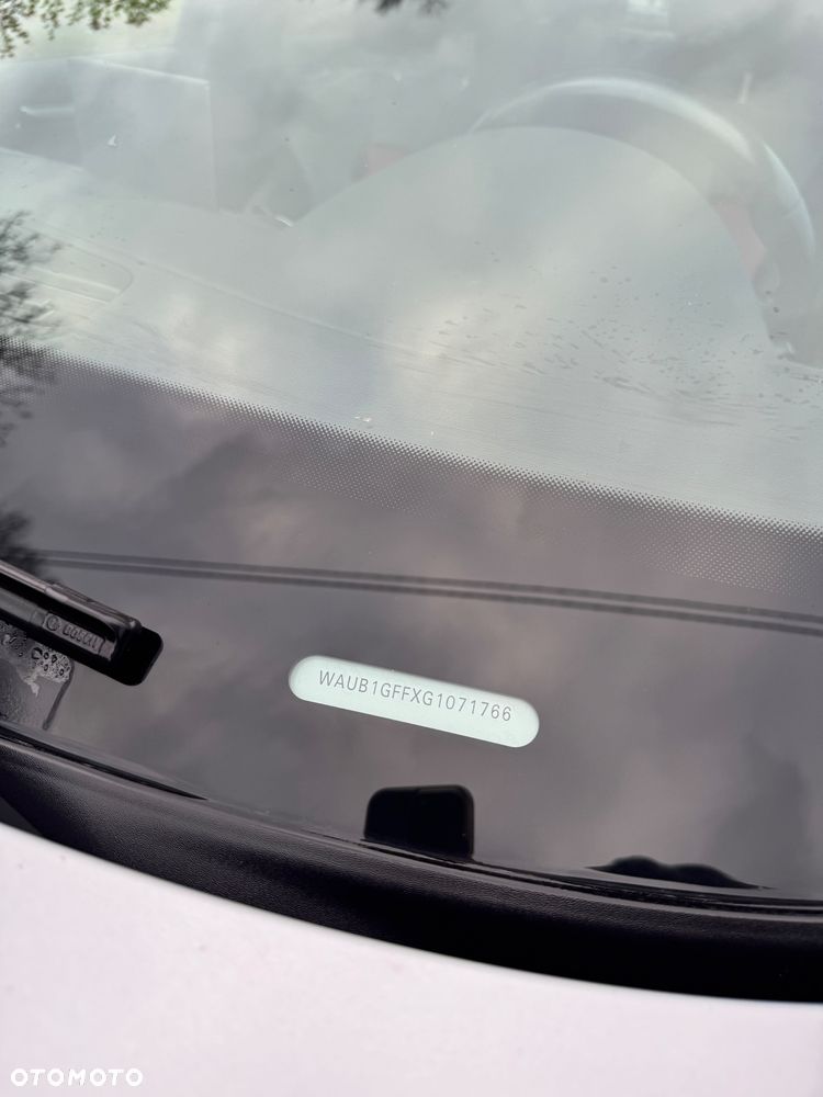 Audi S3 S tronic - 19