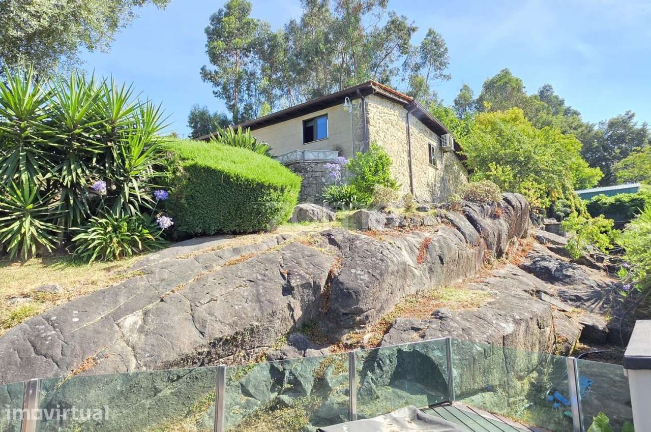 Moradia T3 com Piscina em Nevogilde, Vila Verde - Grande imagem: 4/32