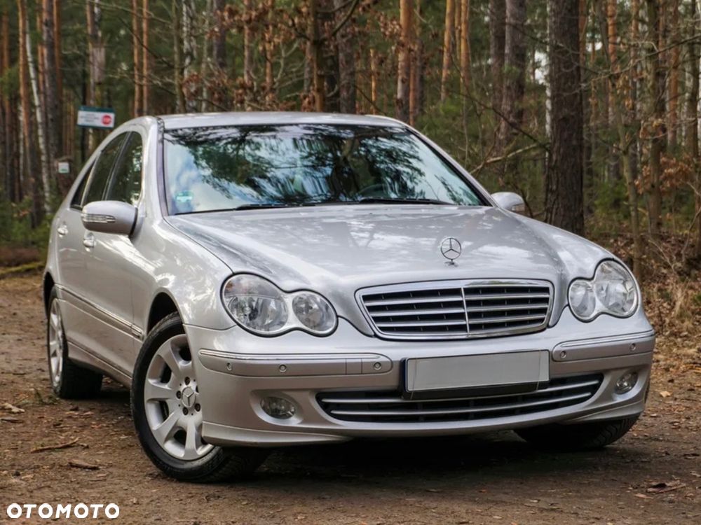 Mercedes-Benz C-Class 2004 photo 4