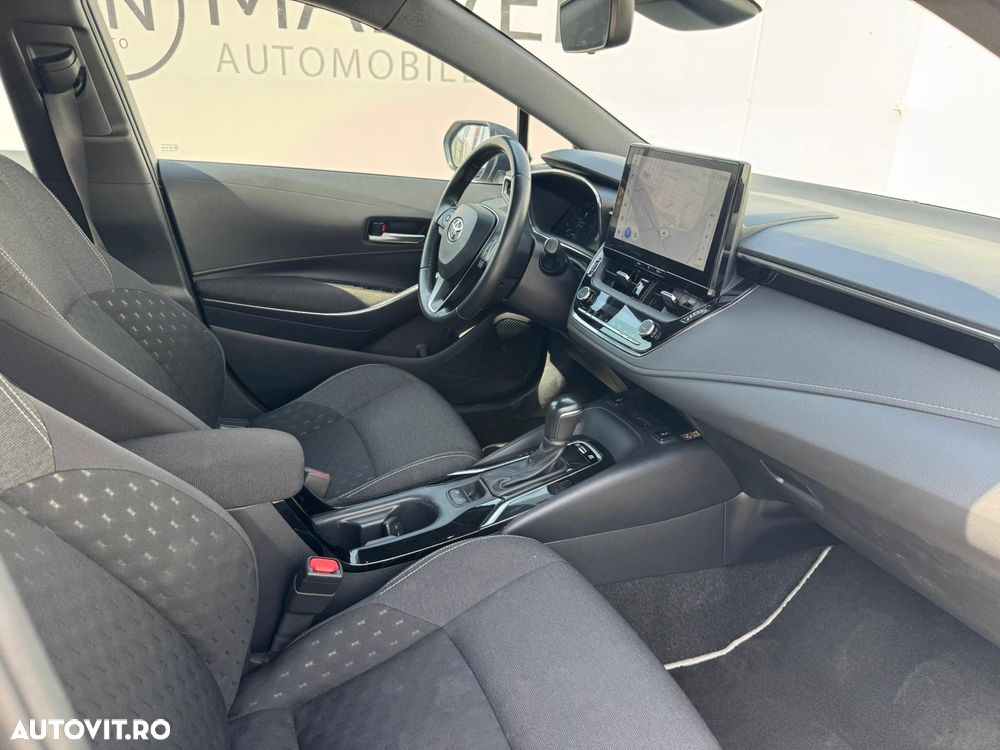 Toyota Corolla 1.8 HSD Dynamic - 10