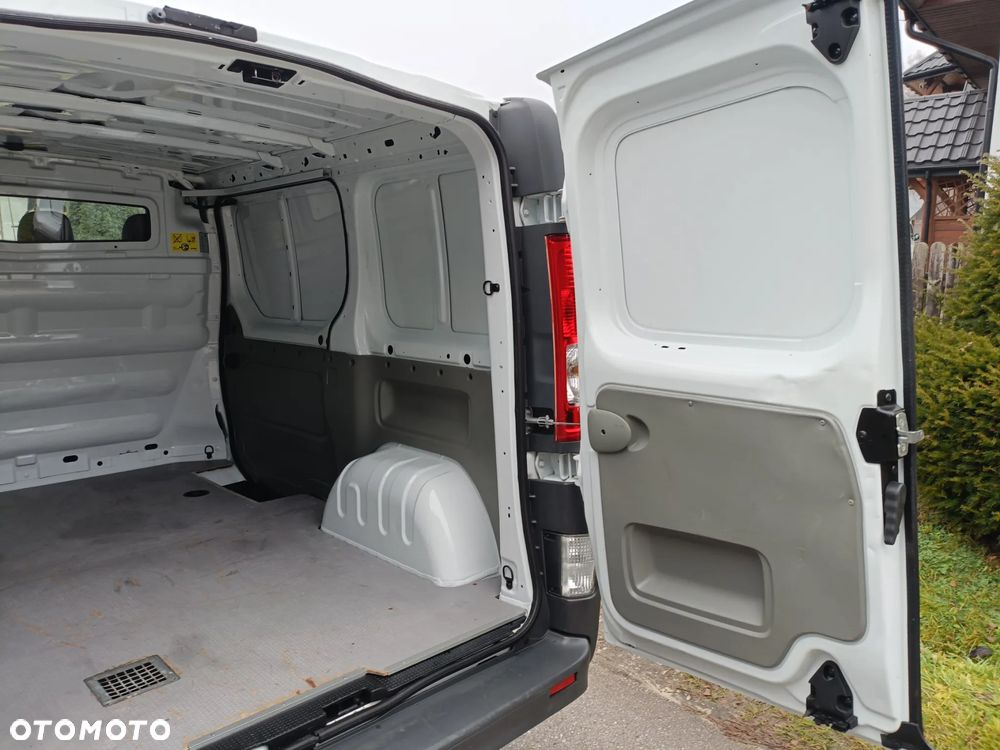 Opel Vivaro - 20