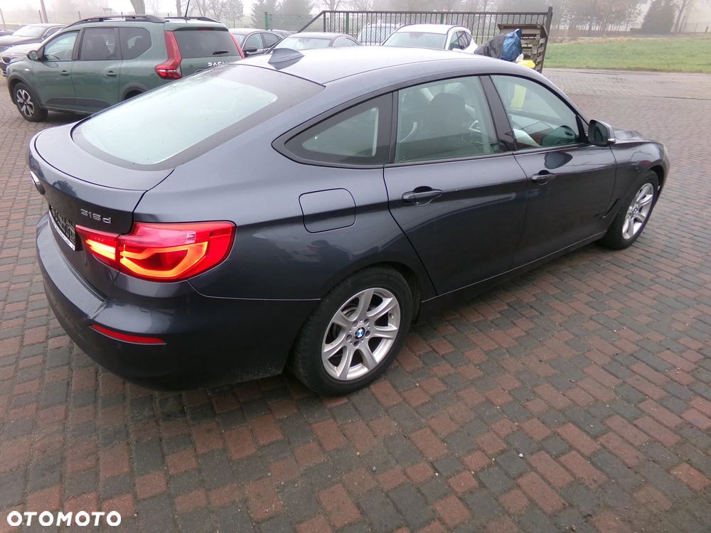 BMW 3GT 318d - 9