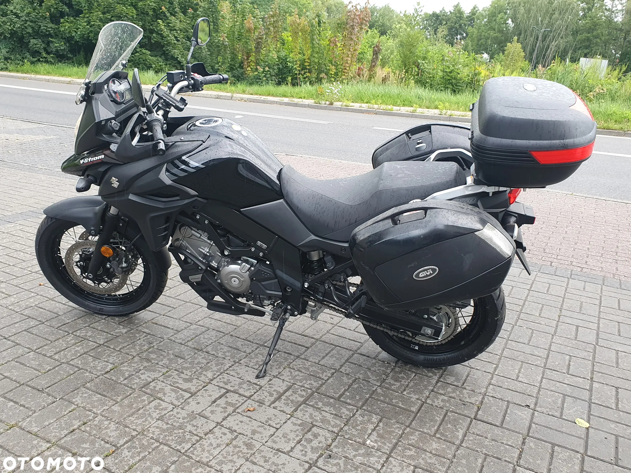 Suzuki V-STROM - 16