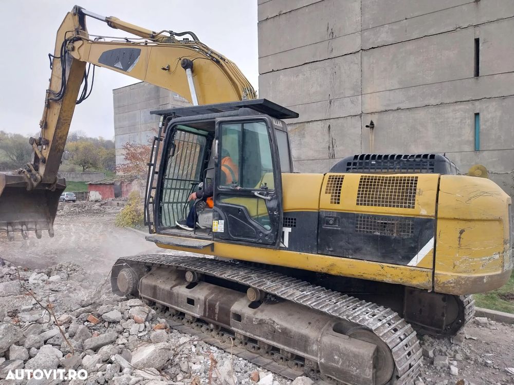 Caterpillar CAT 325 DLN Excavator pe șenile