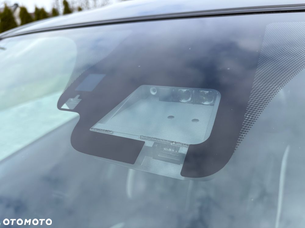 Toyota Yaris Hybrid 100 GR Sport - 20