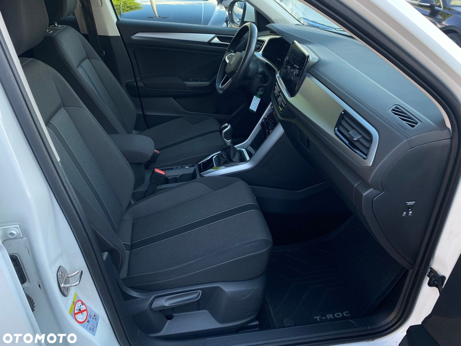 Volkswagen T-Roc 1.5 TSI Life - 27