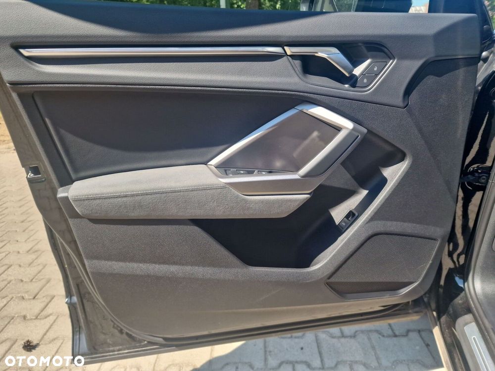 Audi Q3 35 TFSI mHEV S-Line S tronic - 11