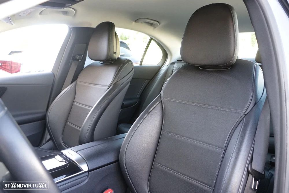 Mercedes-Benz C 220 - 35