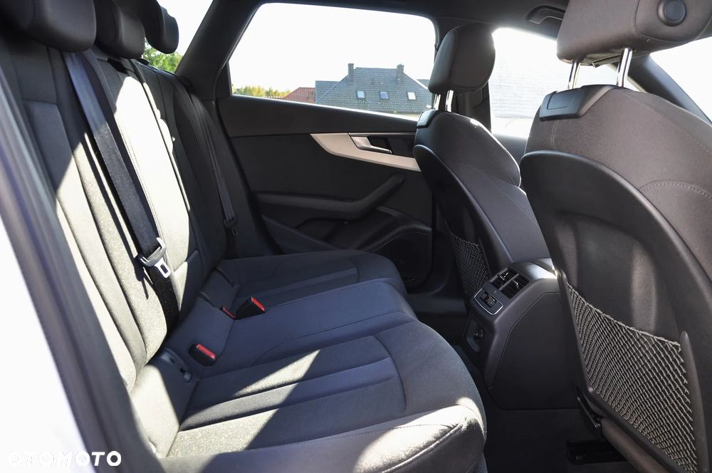 Audi A4 Avant - 16