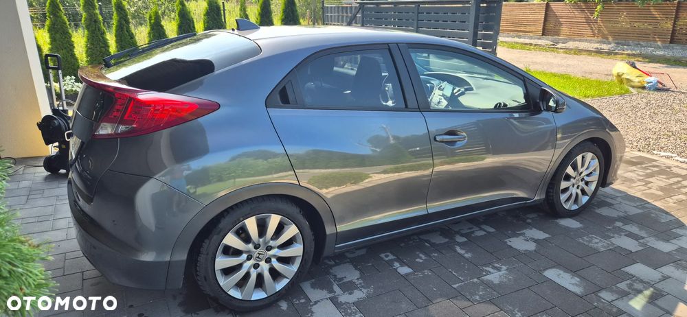 Honda Civic 1.8 Comfort - 9