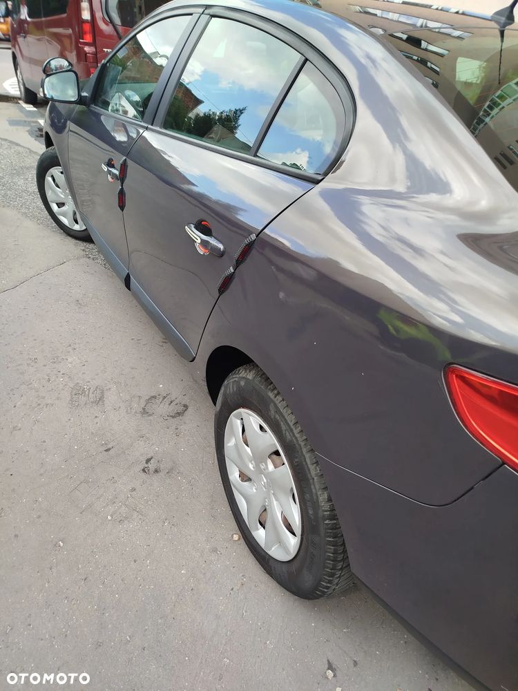 Renault Fluence 1.6 16V Start - 4