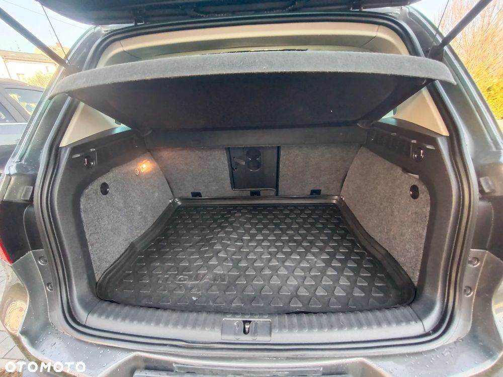 Volkswagen Tiguan - 20