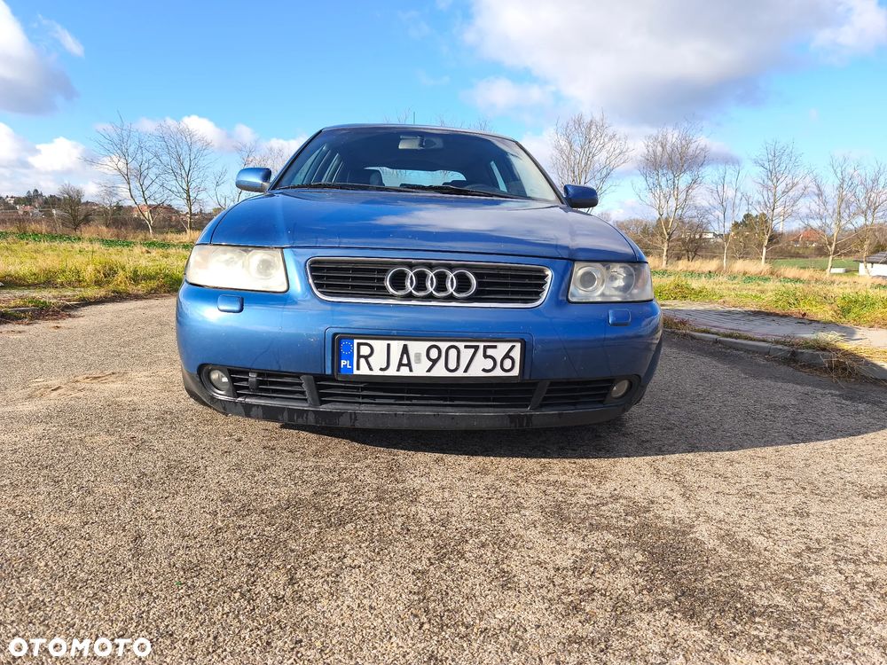 Audi A3 Sportback 1.9 TDI Ambiente Tiptronic - 1