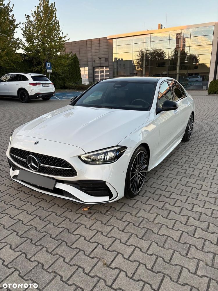 Mercedes-Benz C200