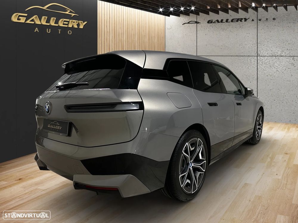 BMW iX xDrive 40 Pack Desportivo - 4