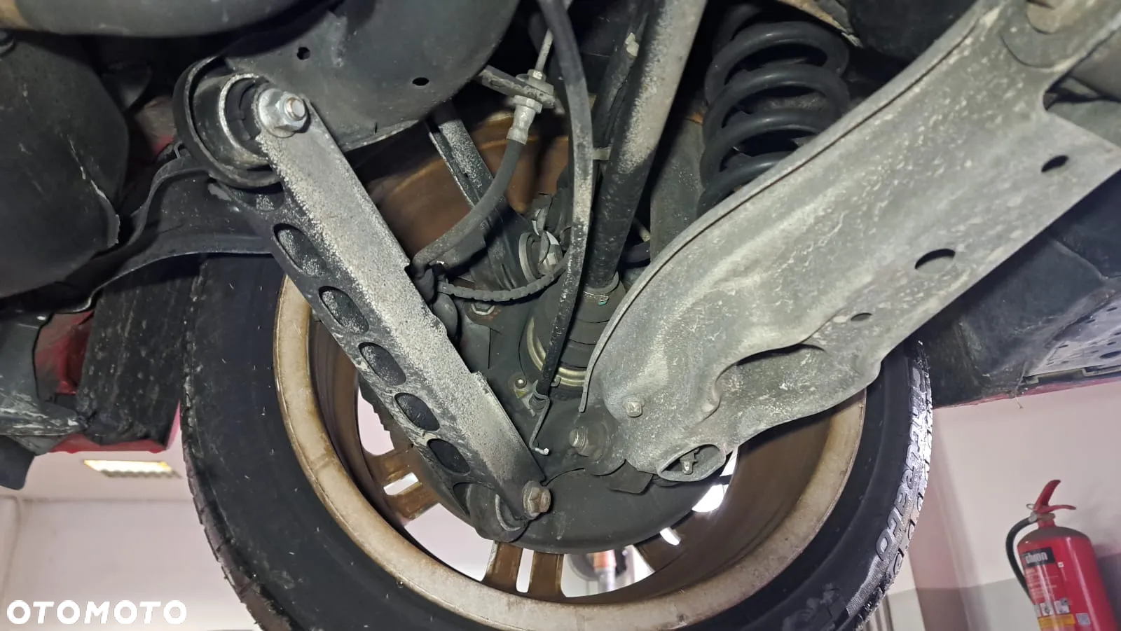 BMW Seria 3 - 33
