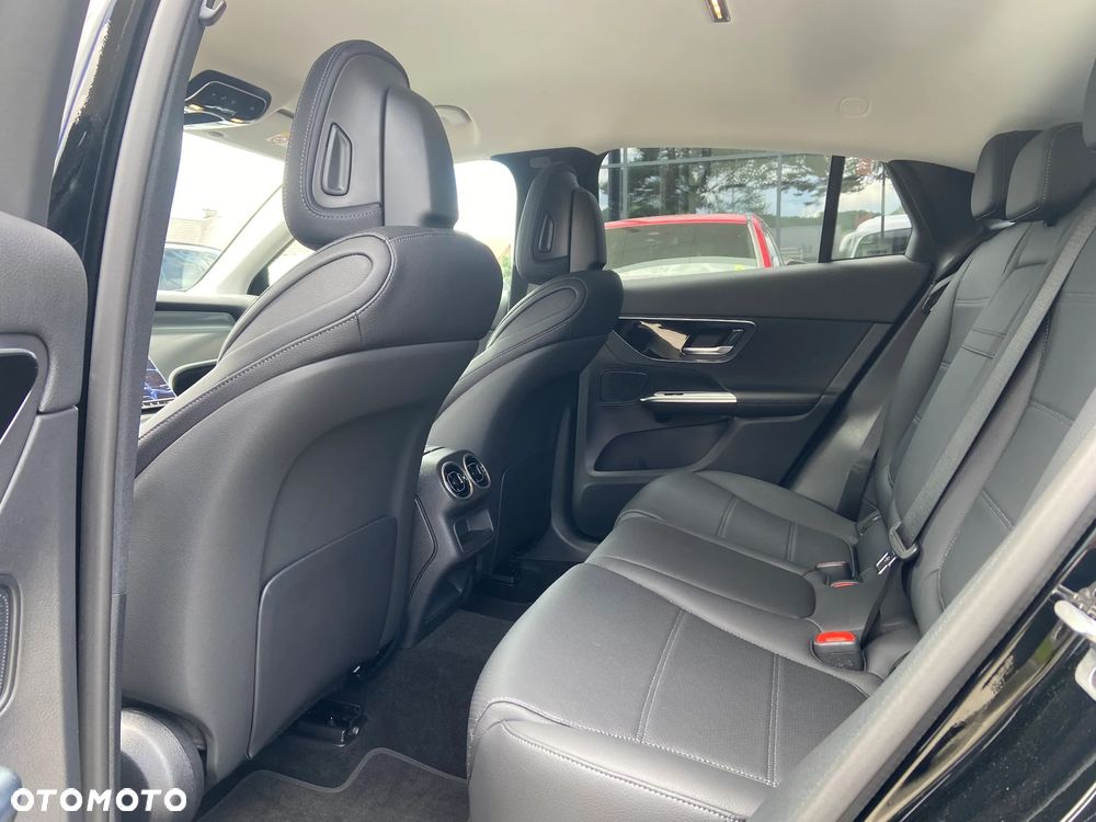 Mercedes-Benz GLC 220 d mHEV 4-Matic Avantgarde - 8