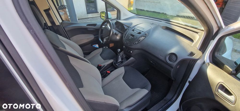 Ford Tourneo Courier 1.5 TDCi Ambiente - 6