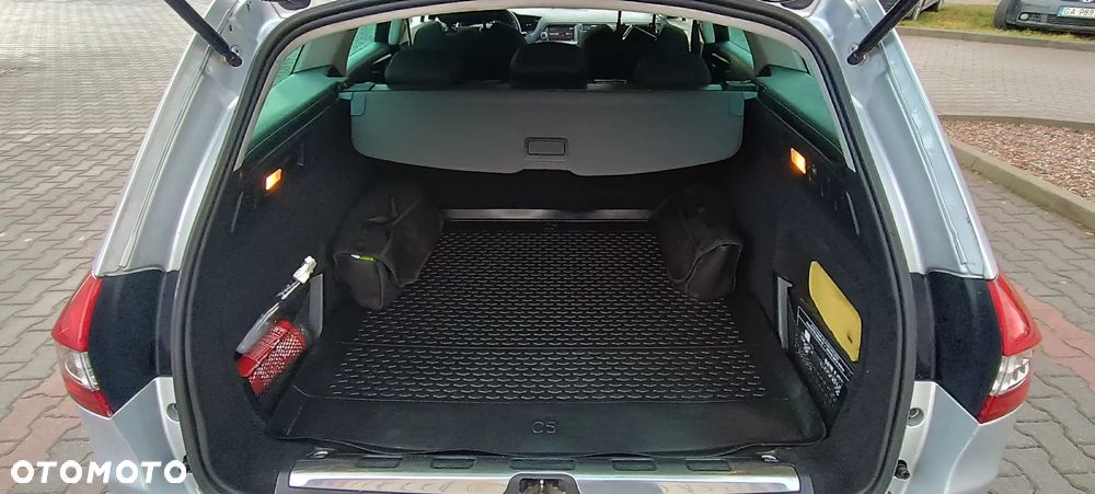 Citroën C5 HDi 135 FAP Confort - 9