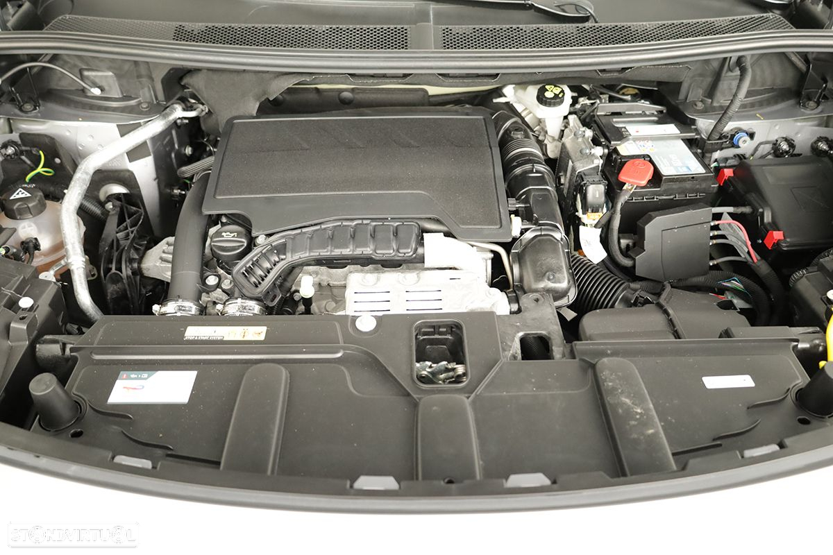 Peugeot 5008 1.2 PureTech Allure Pack EAT8 - 26
