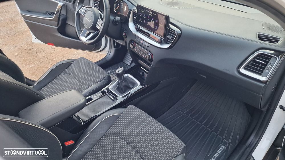 Kia XCeed 1.0 T-GDI Tech+SRF - 24