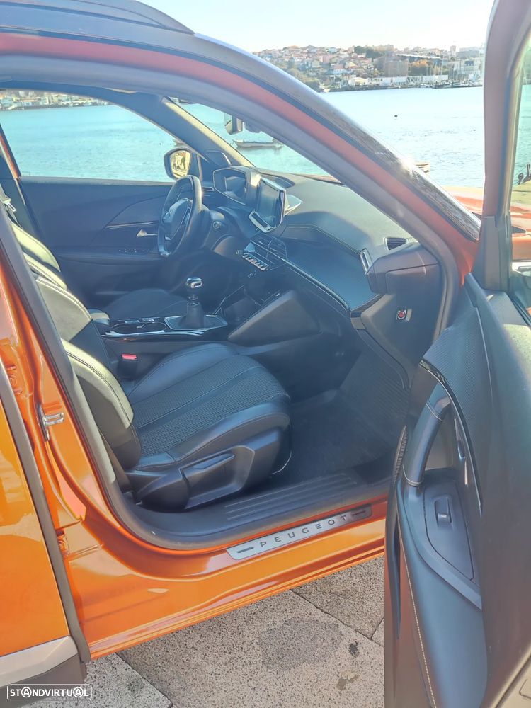 Peugeot 2008 1.2 PureTech GT Line - 35