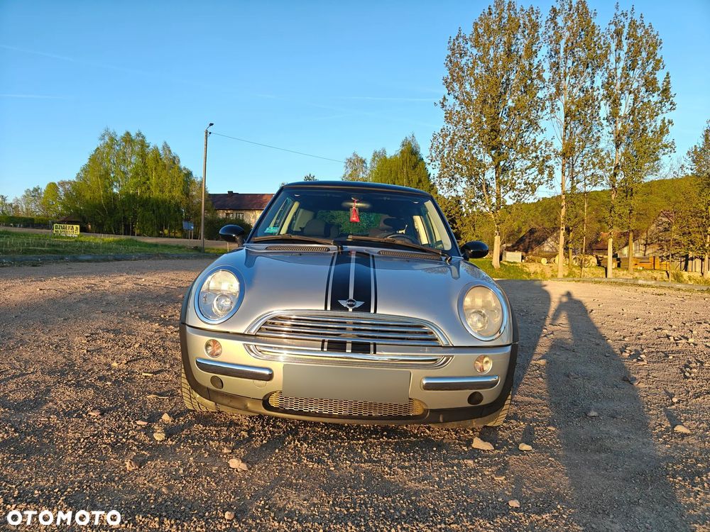 MINI Cooper Standard - 24