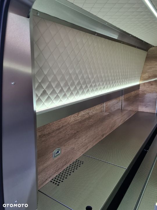 Zabudowa funeralna karawan pogrzebowy Vito - 5