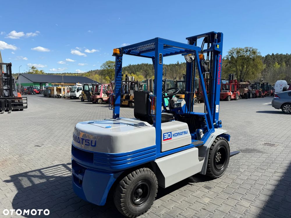 Komatsu FD30T-11E - 5