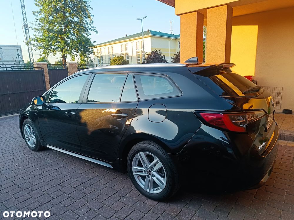Toyota Corolla 1.8 Hybrid GPF Comfort - 4