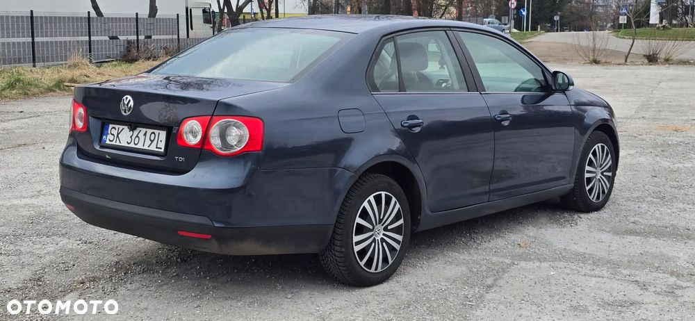 Volkswagen Jetta 1.9 TDI Trendline - 8